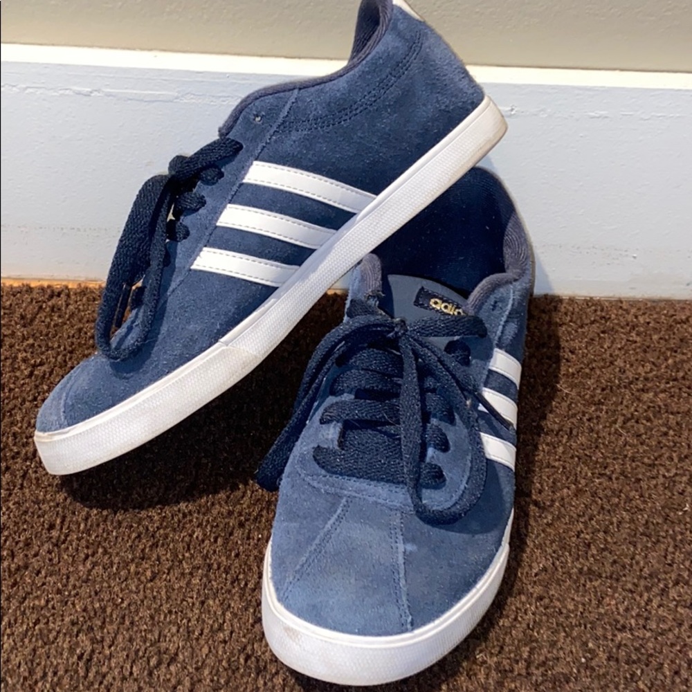 Adidas Neo gym shoes